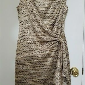 Muse Coctel sexi mini dress.